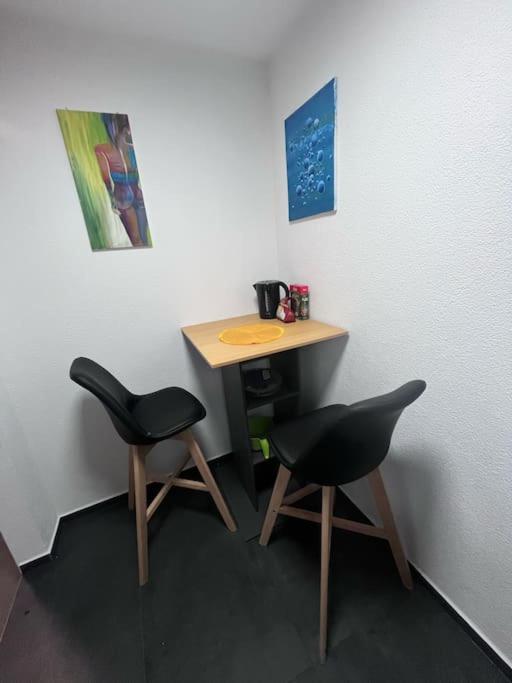 Kleine Wohnung Im - Konzept Flieger - 2 Stockwerke Tettnang Esterno foto